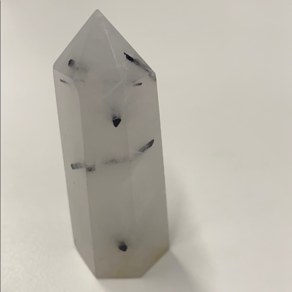 Crystal Point - Picture 2 of 6